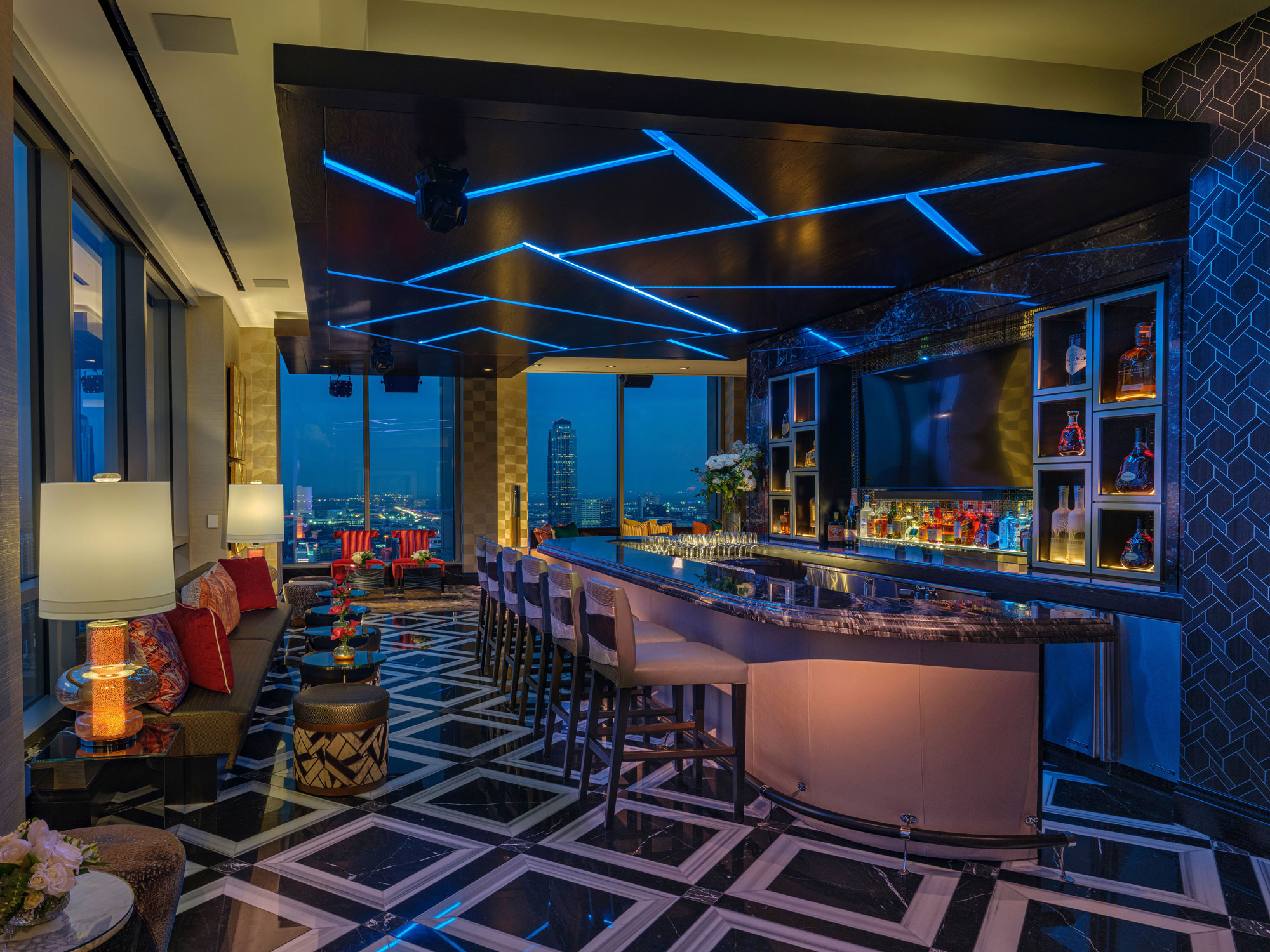 Suite 32 images