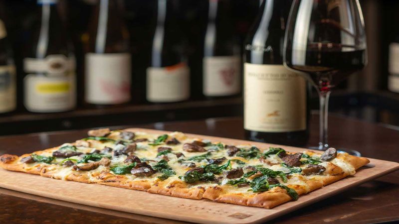 FOR THE FOOD AND BEVERAGE ENTHUSIAST